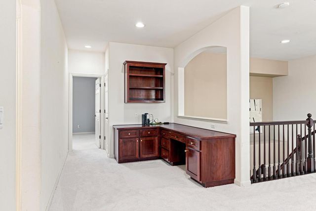 2208 Steinbeck Dr, Modesto, CA 95356