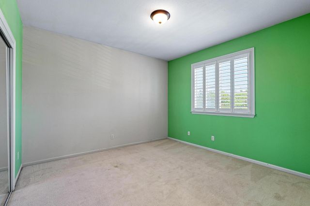 2208 Steinbeck Dr, Modesto, CA 95356