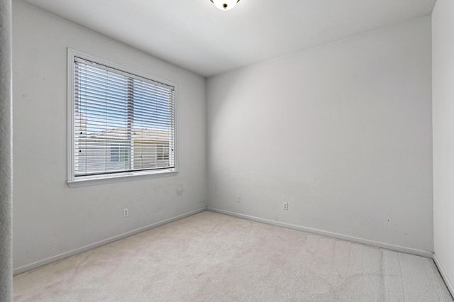 2208 Steinbeck Dr, Modesto, CA 95356