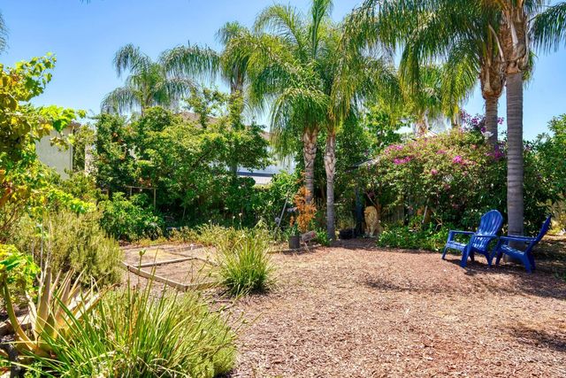 2208 Steinbeck Dr, Modesto, CA 95356
