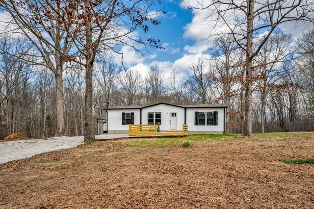 8130 Oak Springs Rd, Nunnelly, TN 37137