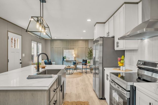 8130 Oak Springs Rd, Nunnelly, TN 37137