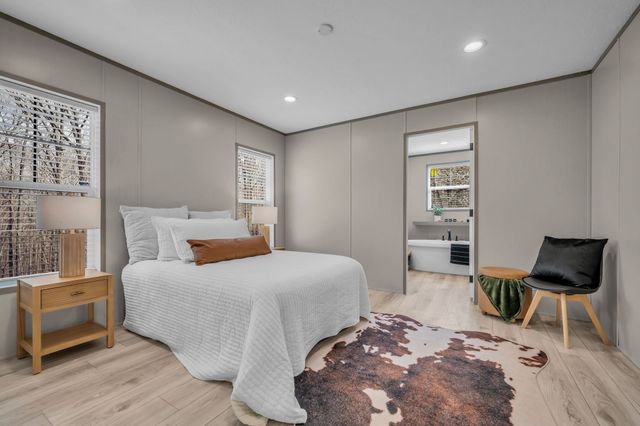 8130 Oak Springs Rd, Nunnelly, TN 37137