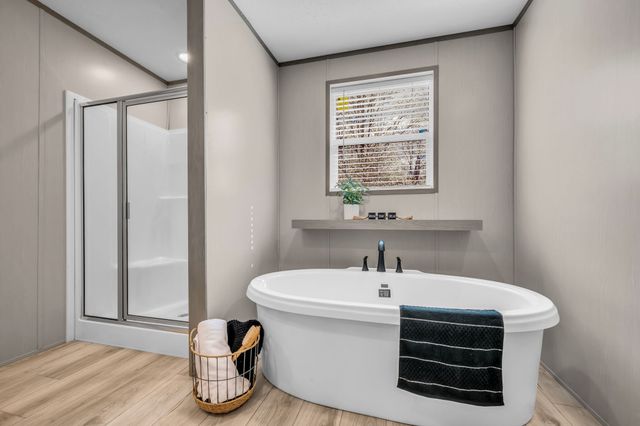 8130 Oak Springs Rd, Nunnelly, TN 37137