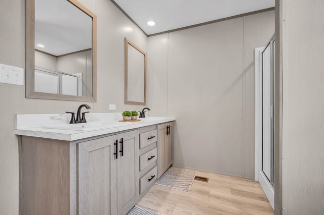 8130 Oak Springs Rd, Nunnelly, TN 37137