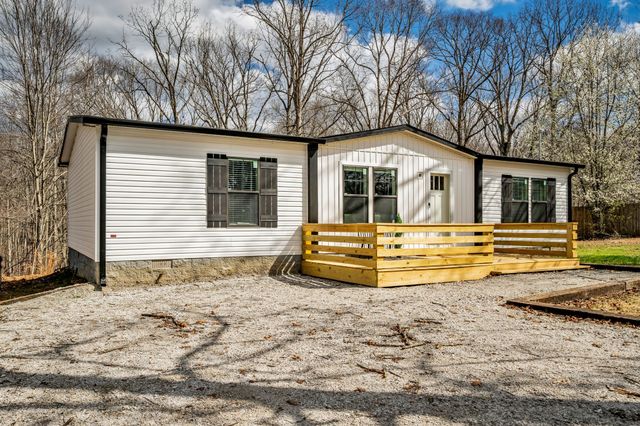 8130 Oak Springs Rd, Nunnelly, TN 37137