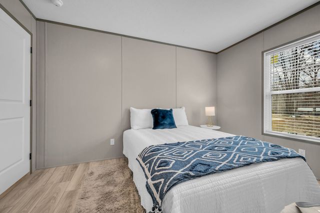 8130 Oak Springs Rd, Nunnelly, TN 37137