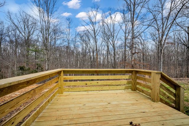 8130 Oak Springs Rd, Nunnelly, TN 37137