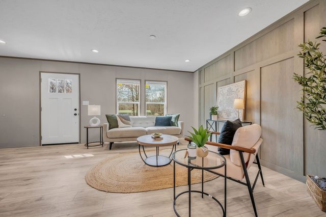 8130 Oak Springs Rd, Nunnelly, TN 37137