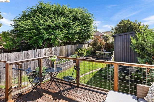 4110 Lusk St, Oakland, CA 94608