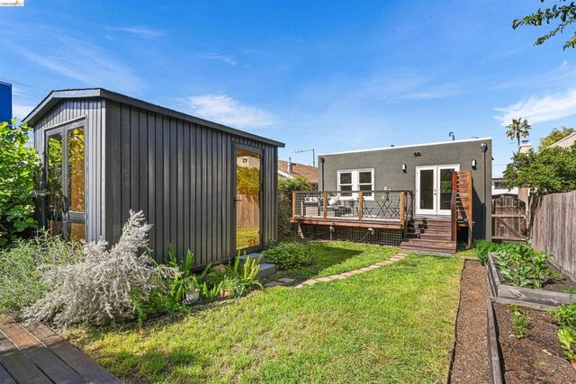 4110 Lusk St, Oakland, CA 94608