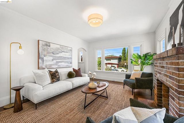 4110 Lusk St, Oakland, CA 94608