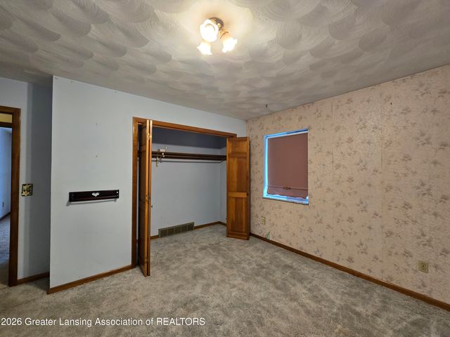 2407 W Clark Road, Lansing, MI 48906