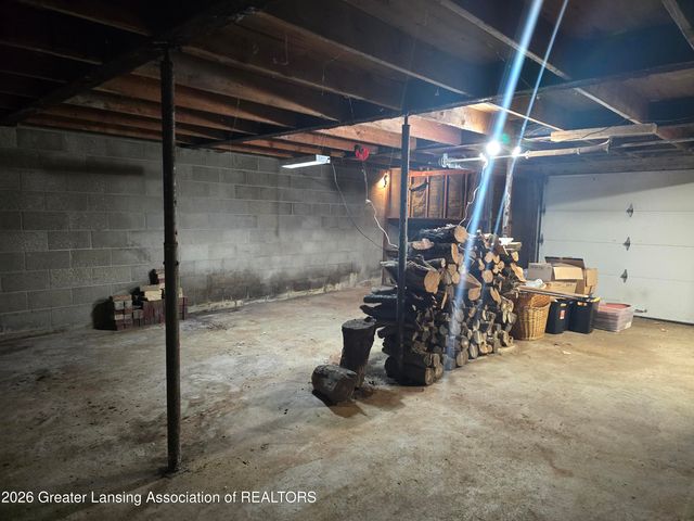 2407 W Clark Road, Lansing, MI 48906