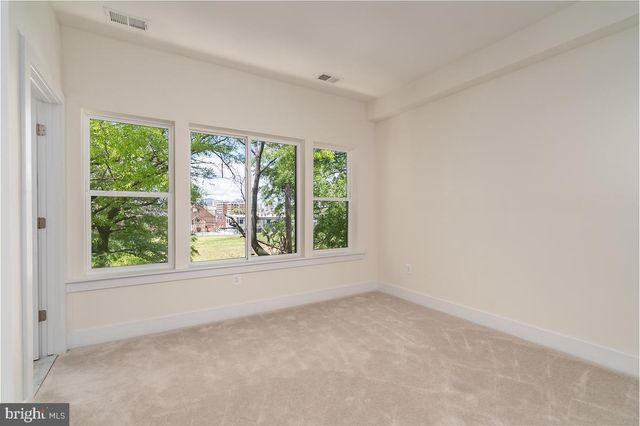 25 S BETHEL ST, Baltimore, MD 21231