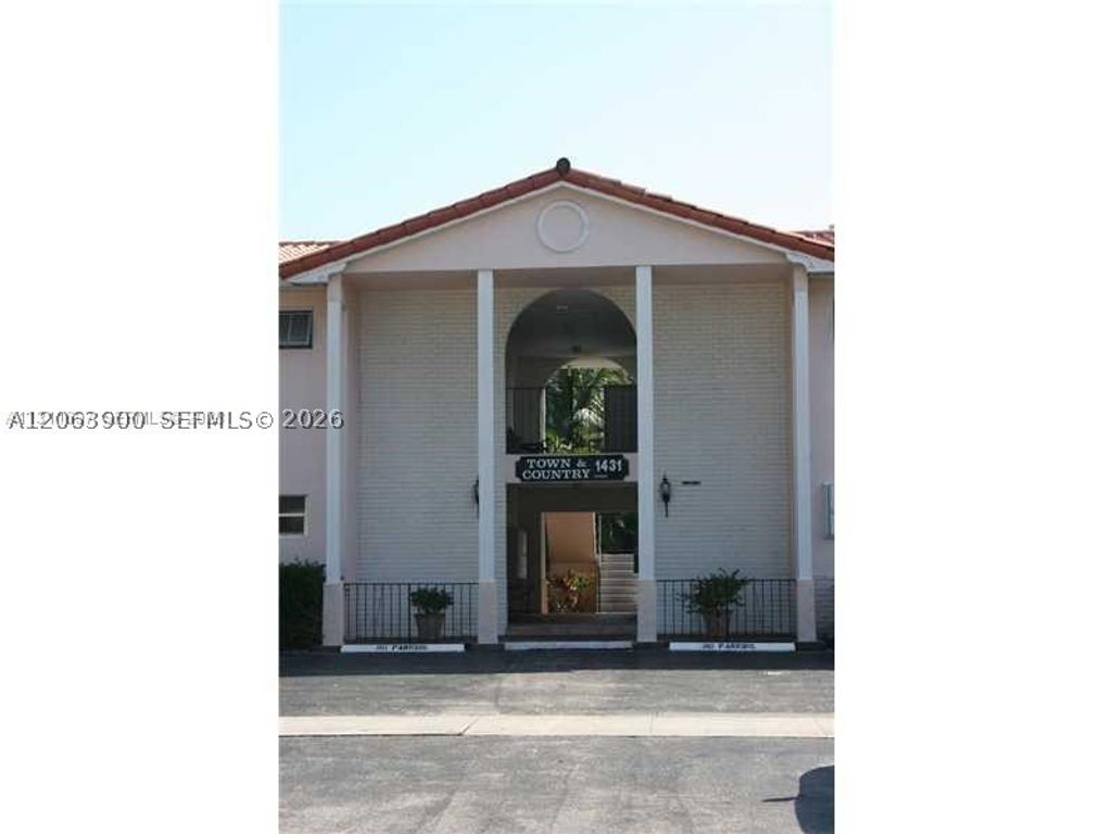 1431 S 14th Ave 207, Hollywood, FL 33020