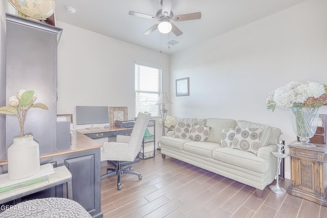 484 BINGLEY Place, El Paso, TX 79928