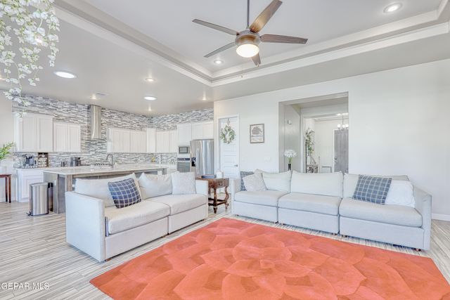 484 BINGLEY Place, El Paso, TX 79928