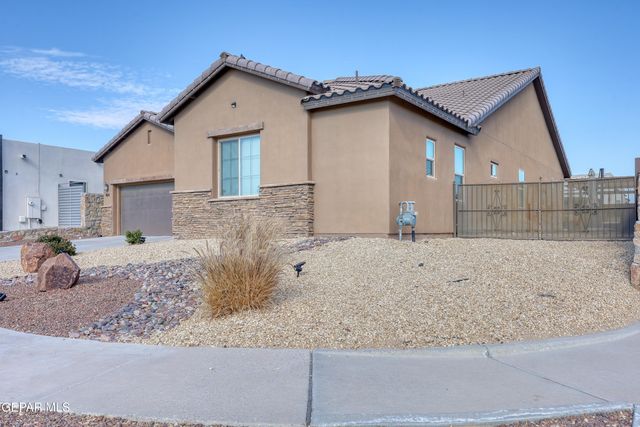 484 BINGLEY Place, El Paso, TX 79928