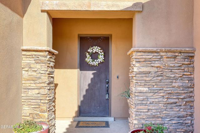 484 BINGLEY Place, El Paso, TX 79928