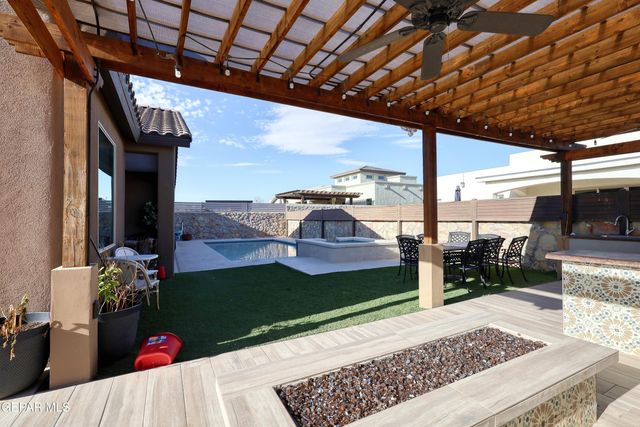 484 BINGLEY Place, El Paso, TX 79928