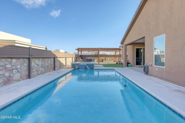 484 BINGLEY Place, El Paso, TX 79928
