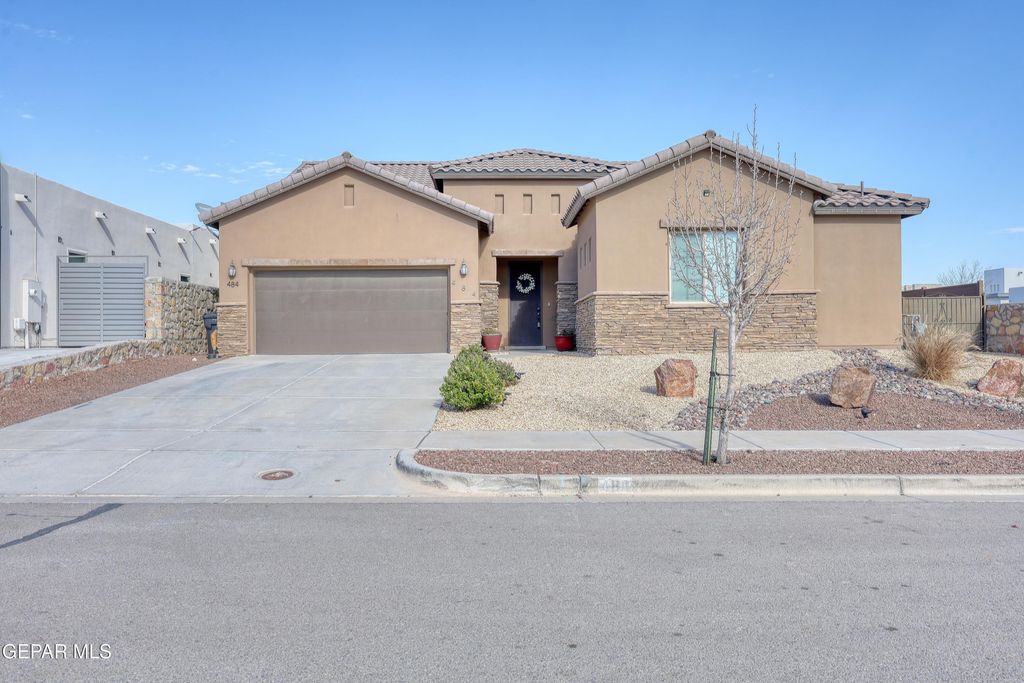 484 BINGLEY Place, El Paso, TX 79928