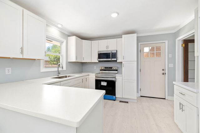 121 Lesesne Drive, Sumter, SC 29150