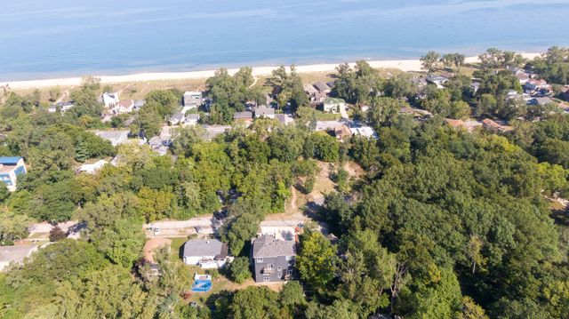 7747 Maple Avenue, Gary, IN 46403