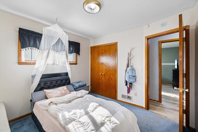 1629 Suburban Avenue, Saint Paul, MN 55106