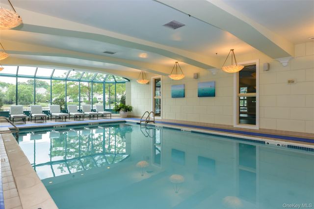 66 Sagamore Drive, Plainview, NY 11803