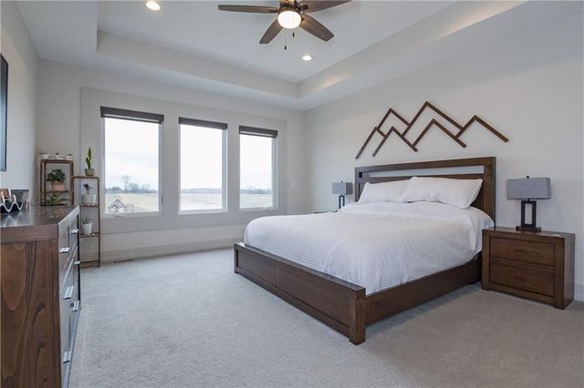 25060 159th Street, Leavenworth, KS 66048