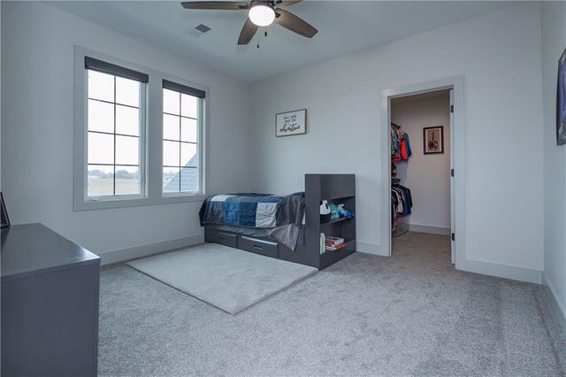 25060 159th Street, Leavenworth, KS 66048