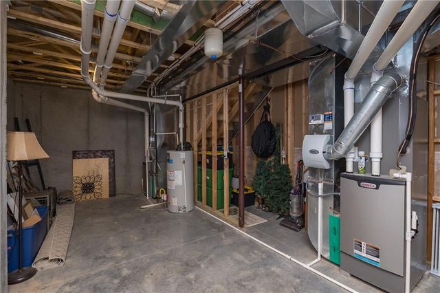 25060 159th Street, Leavenworth, KS 66048