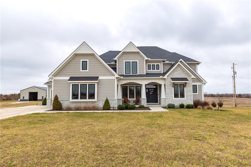 25060 159th Street, Leavenworth, KS 66048