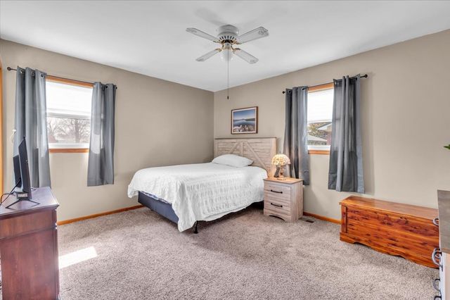 1001 Henley St, Decherd, TN 37324