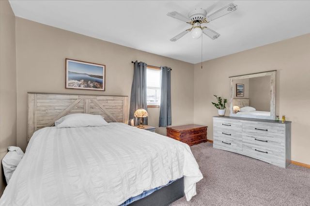 1001 Henley St, Decherd, TN 37324