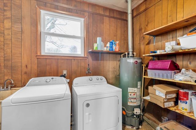 1001 Henley St, Decherd, TN 37324