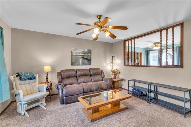 1001 Henley St, Decherd, TN 37324