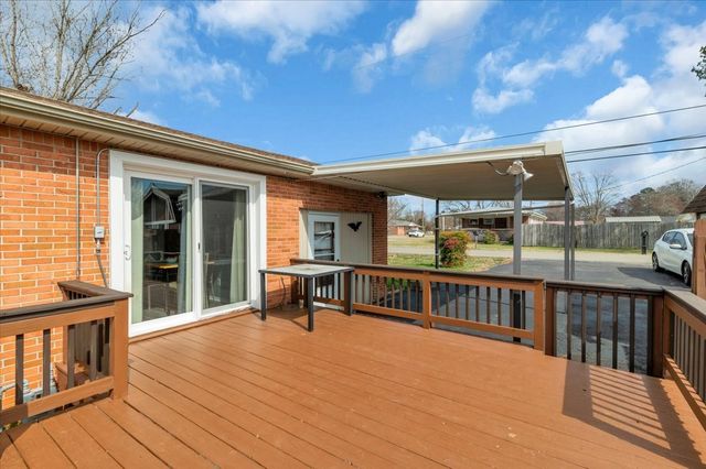 1001 Henley St, Decherd, TN 37324