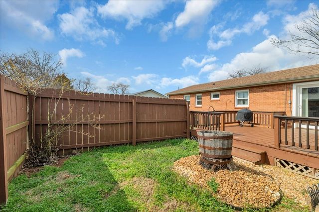 1001 Henley St, Decherd, TN 37324