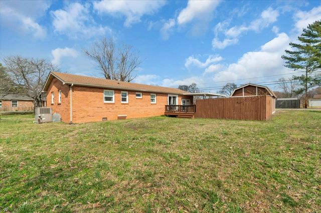 1001 Henley St, Decherd, TN 37324