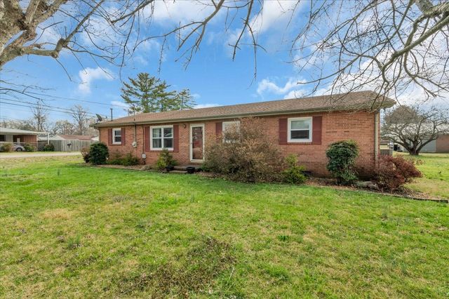 1001 Henley St, Decherd, TN 37324