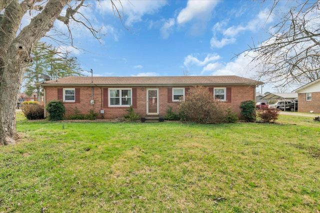 1001 Henley St, Decherd, TN 37324