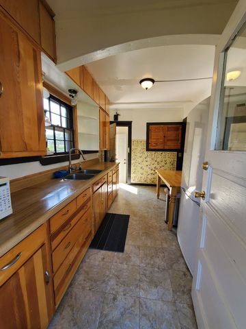 472 Clark Street, South Beloit, IL 61080