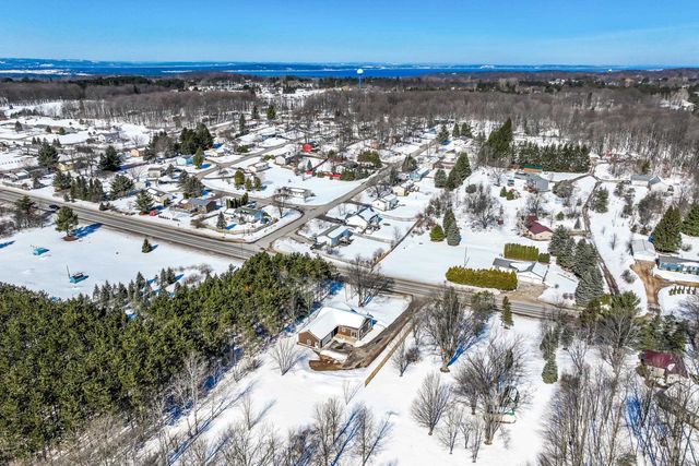 3680 Supply Road, Traverse City, MI 49696