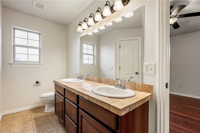 4181 W Mahogany Drive, Fayetteville, AR 72704