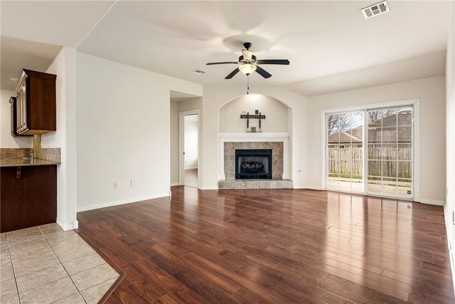 4181 W Mahogany Drive, Fayetteville, AR 72704