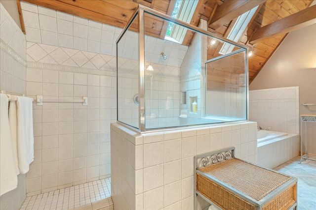 7126 Pine Needle DR, Boones Mill, VA 24065