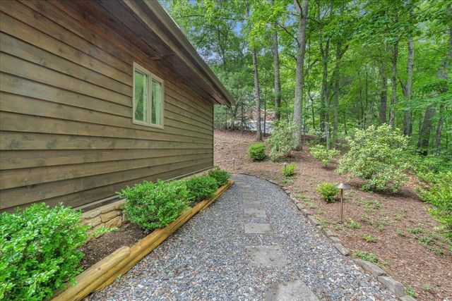 7126 Pine Needle DR, Boones Mill, VA 24065